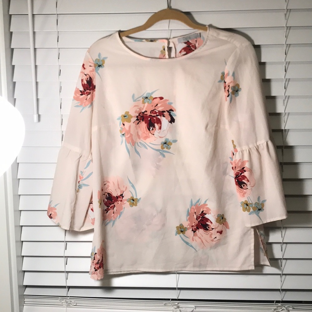 Flowy flowery top